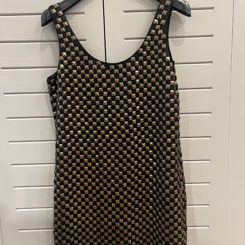 Boutique by Jaeger Black Shift Mini Dress with Bronze metal Size M
